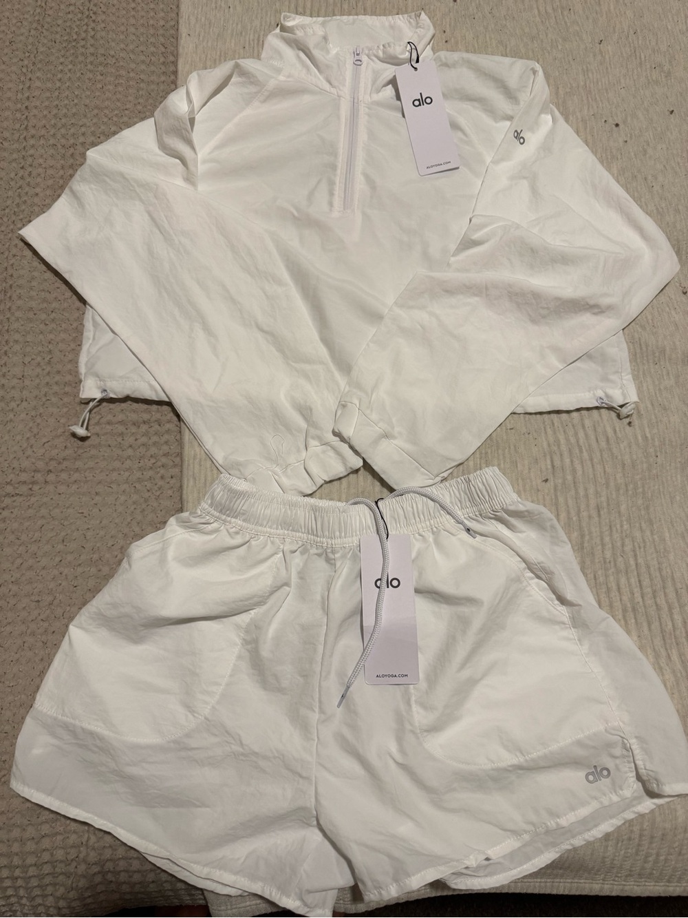 ALO Yoga White Athletic Shorts - Women's - Picture 1 of 1